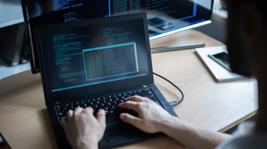 唐山小程序开发破局关键：筑牢AWS DevOps工程师核心能力